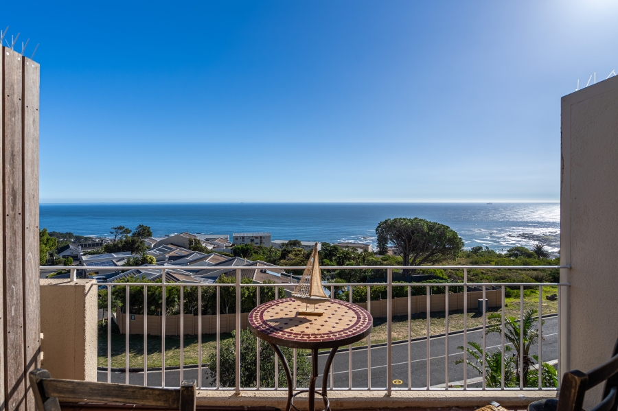 2 Bedroom Property for Sale in Camps Bay Western Cape